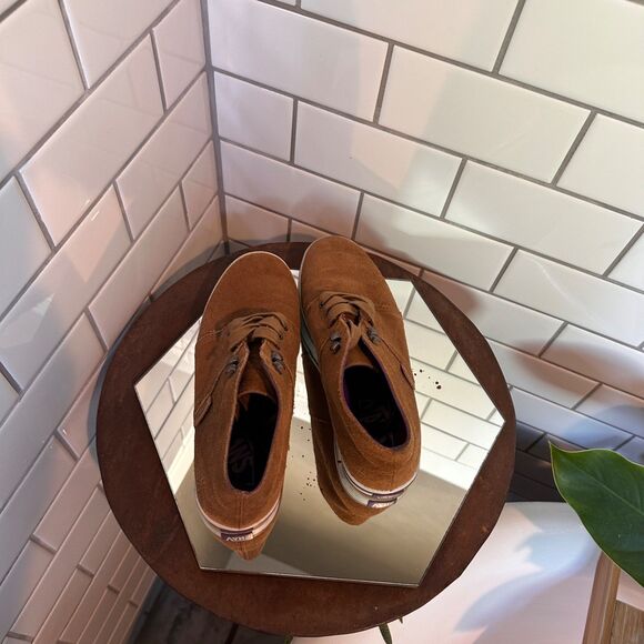 Vans leather chukka sneakers women’s Size 6 - Picture 4 of 6